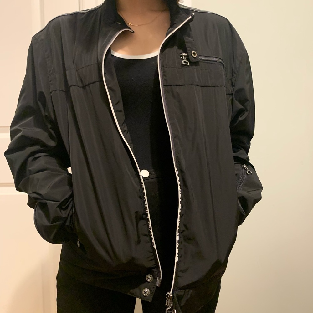 calvin klein jacket sz m but fits small